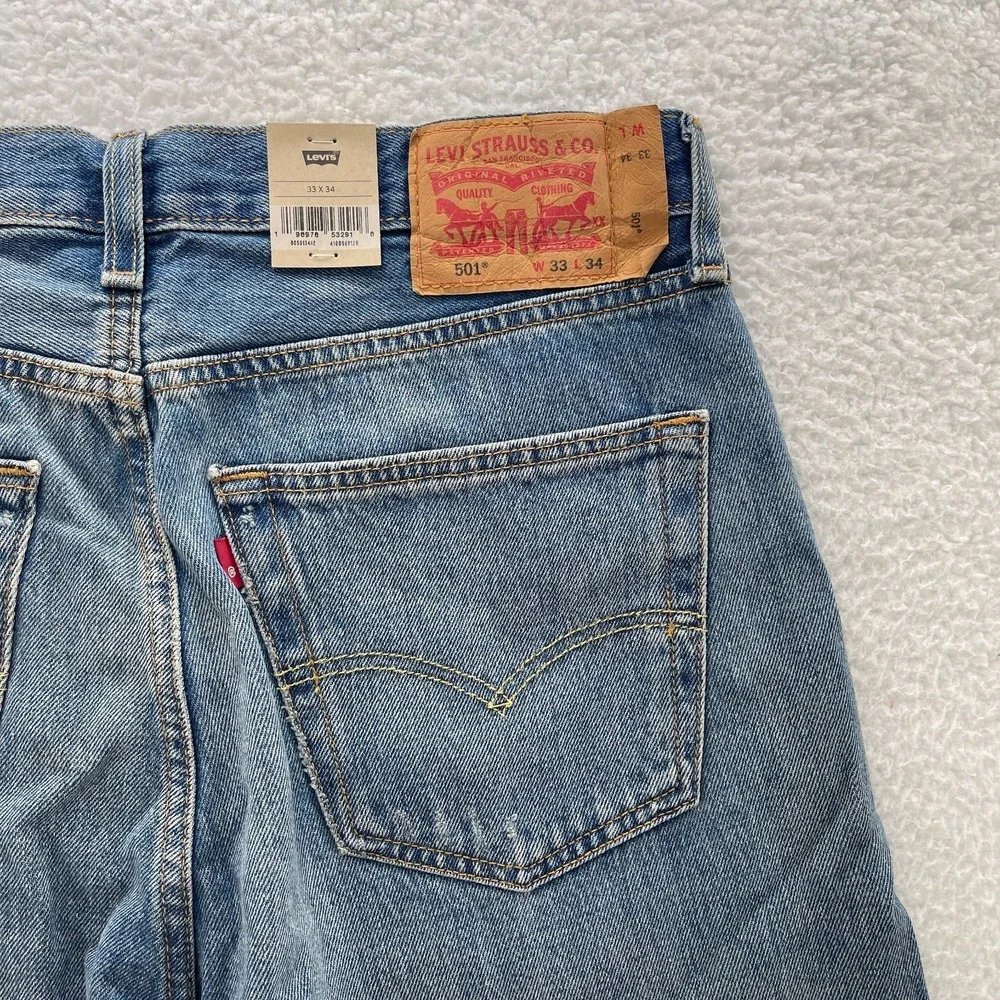 Levis 501 Jeans Mens 33x34 Blue Original Straight Button Fly Distressed Denim